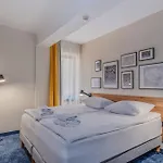 Tulip - Centre 3*