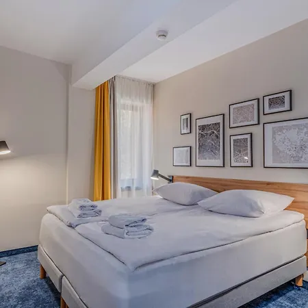 Tulip - Centre 3*