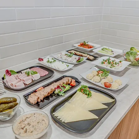 Tulip - Centre Ξενοδοχείο 3*