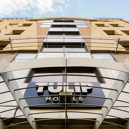 Tulip - Centre 3*